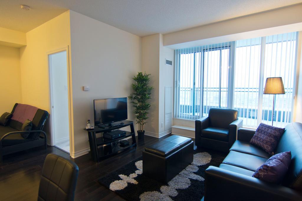 Maplewood Furnished Suites Mississauga Exterior foto